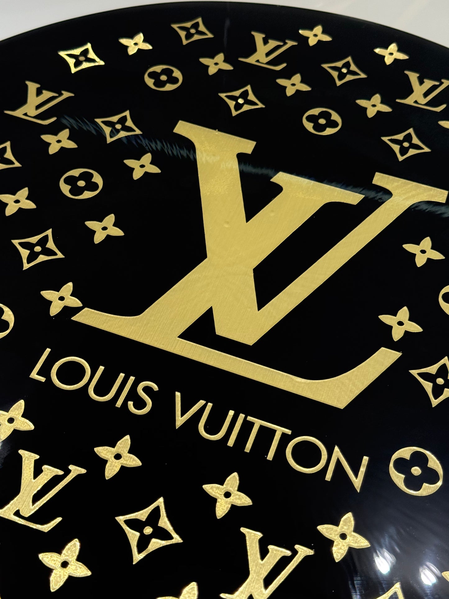Louis Vuitton LV Round Table