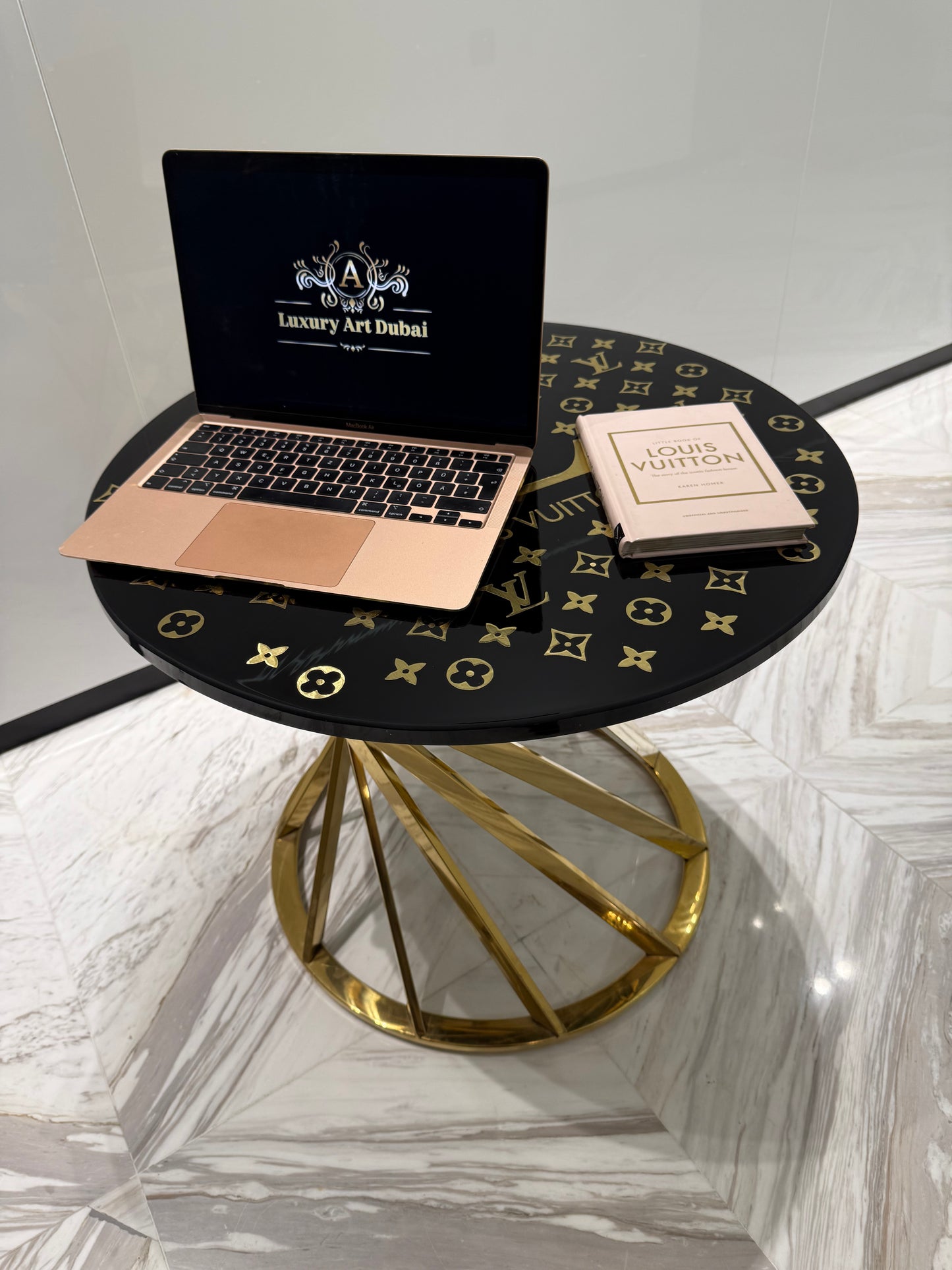 Louis Vuitton LV Round Table