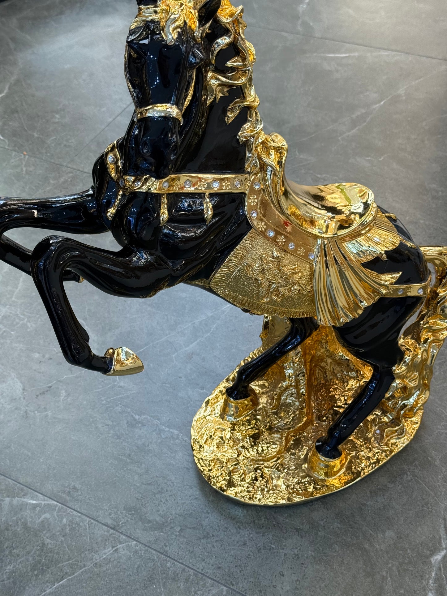 Black & Gold Horse Sculpture – A Symbol of Power, Prestige, and Victory