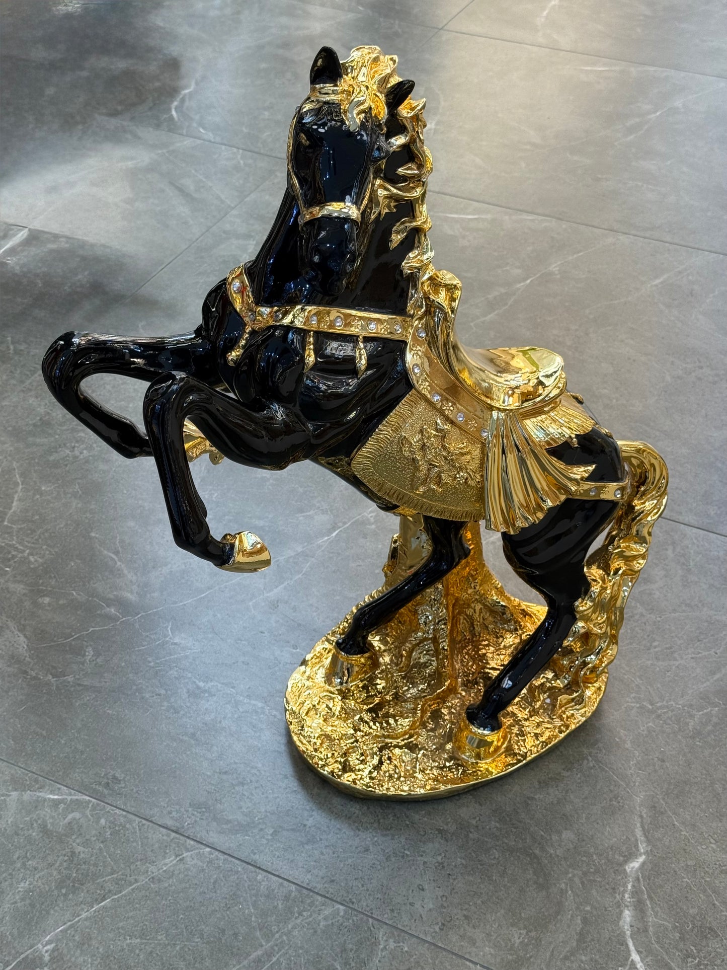 Black & Gold Horse Sculpture – A Symbol of Power, Prestige, and Victory