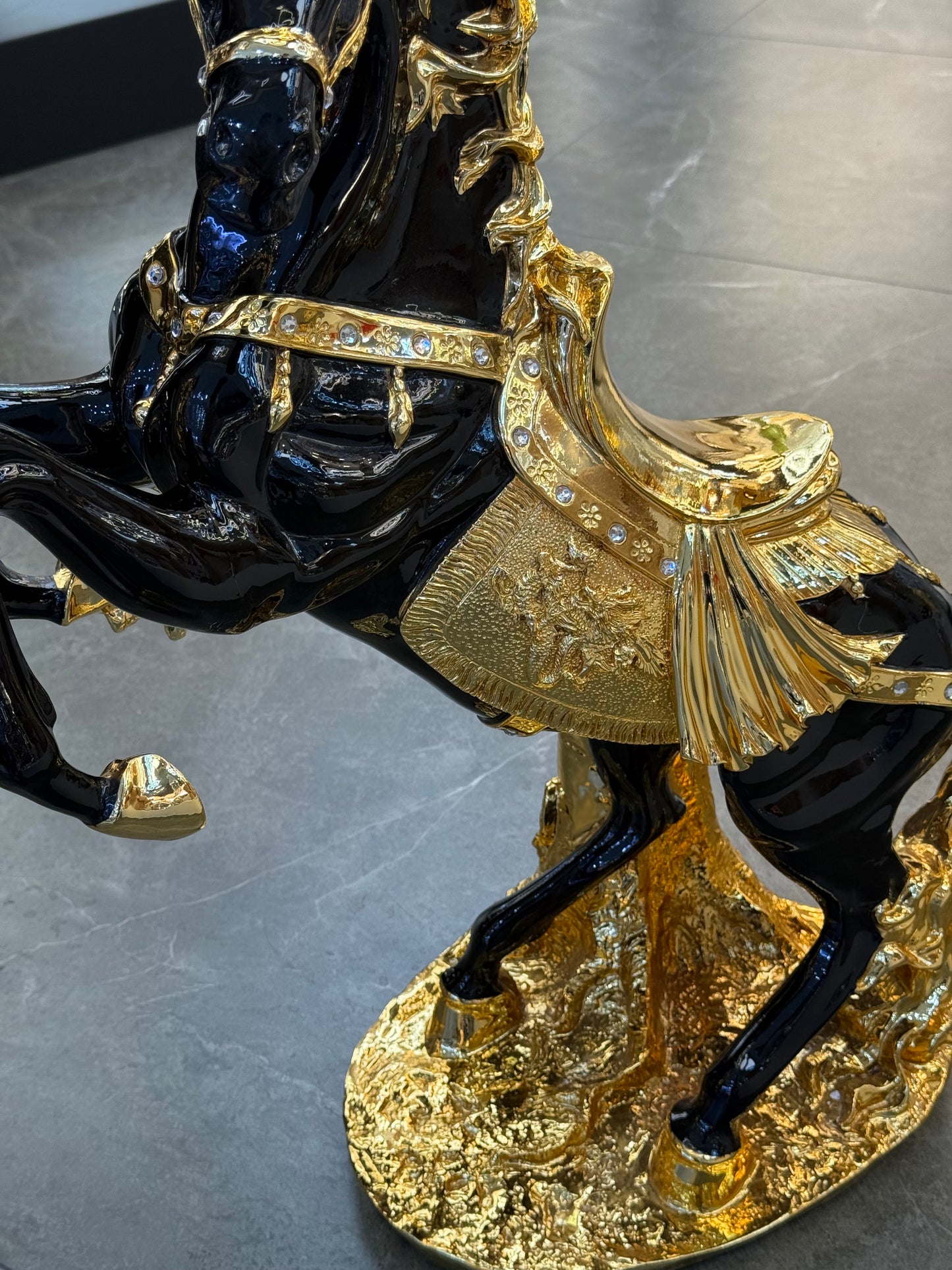 Black & Gold Horse Sculpture – A Symbol of Power, Prestige, and Victory
