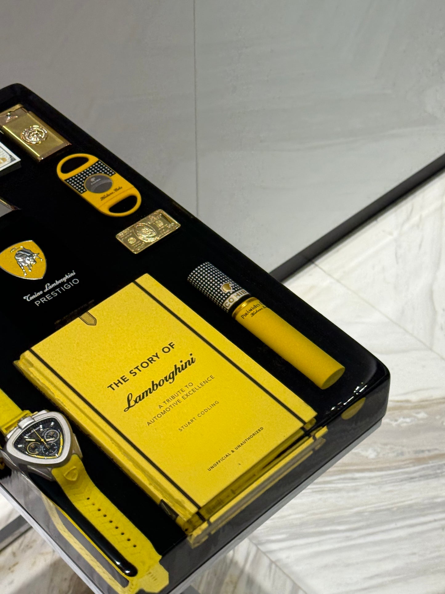 Lamborghini Exclusive Edition – Piece No. 2 square side table