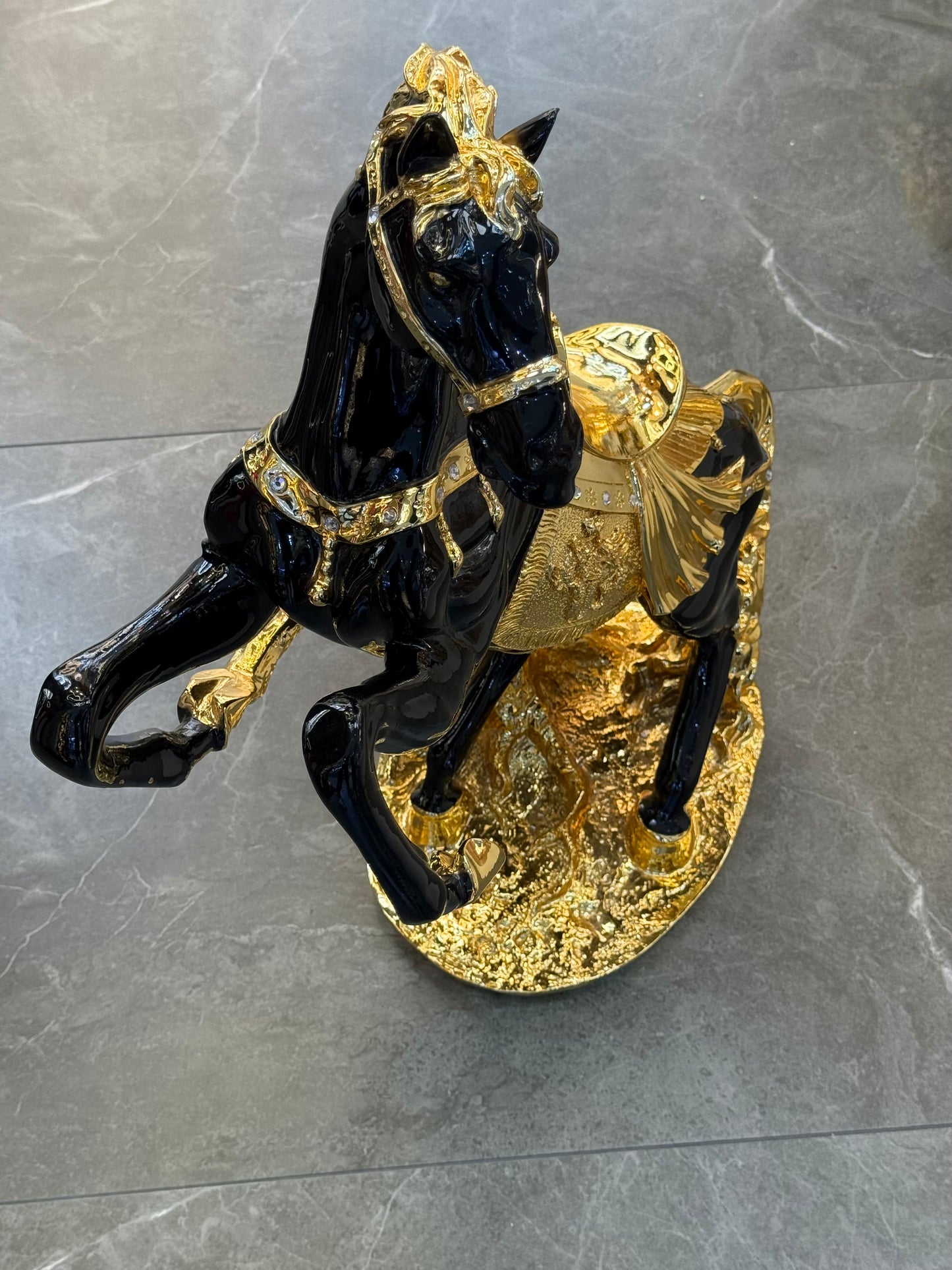 Black & Gold Horse Sculpture – A Symbol of Power, Prestige, and Victory