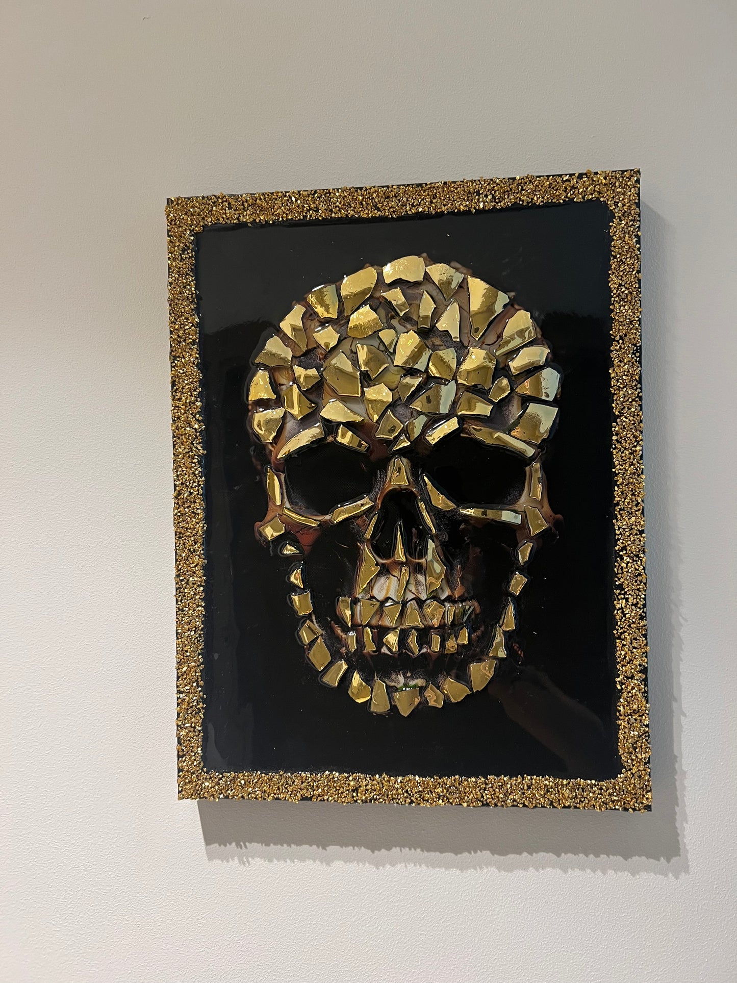 ACE Skull Champagne Gold Broken Bottle art