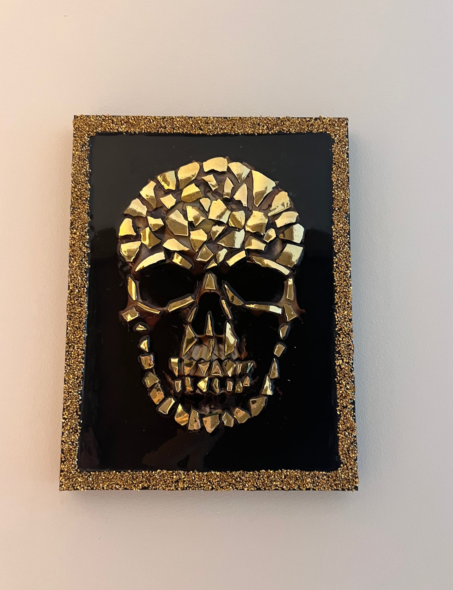 ACE Skull Champagne Gold Broken Bottle art