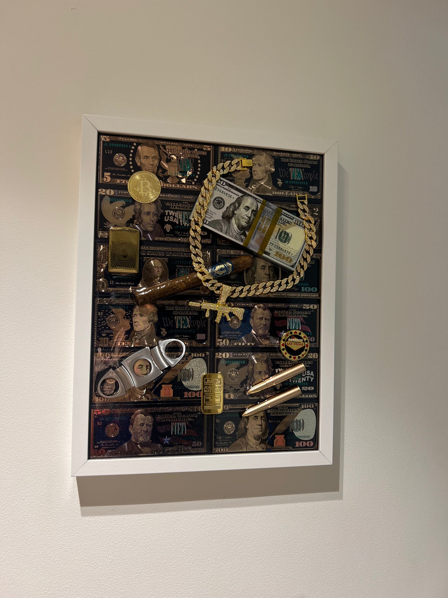 Dollar Frame art white