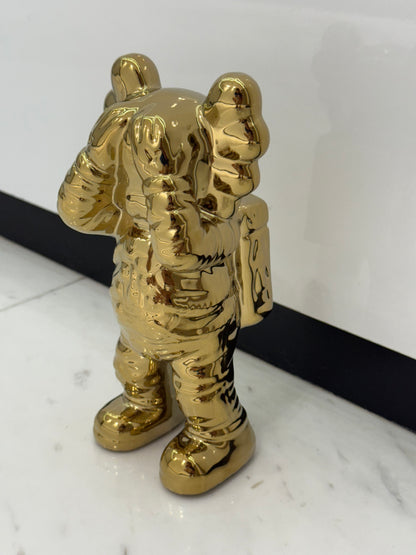 Luxury Golden Astronaut Figurine - A Unique Collectible Decoration