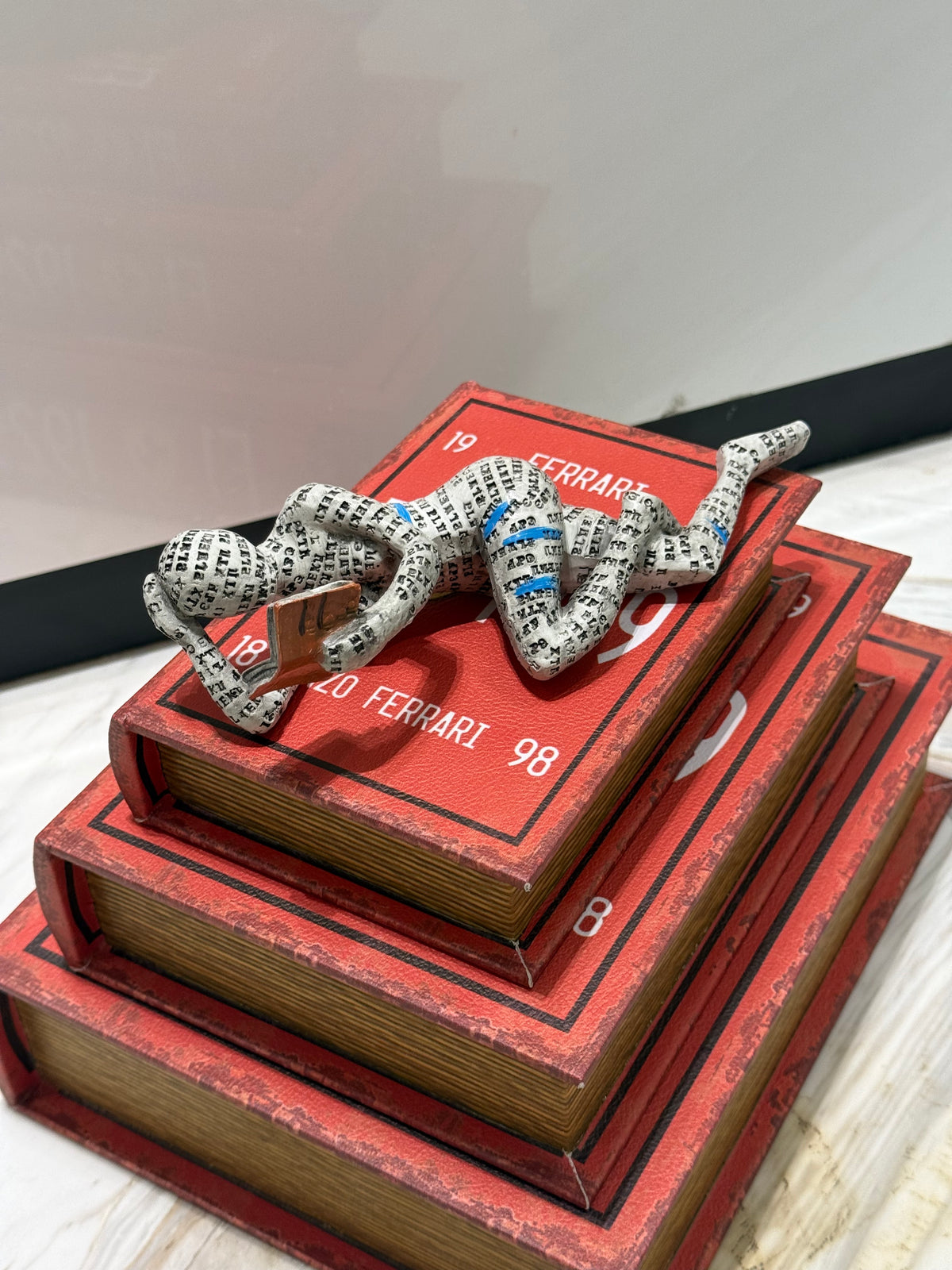 Figure with vintage Racing-Inspired Hidden Storage 3-pieces Book set