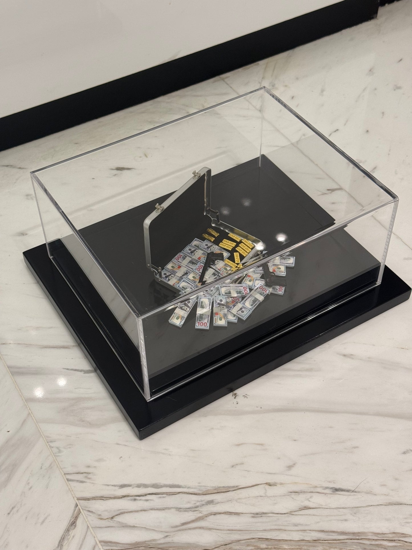 The Fortune Vault – Miniature Luxury Art Display