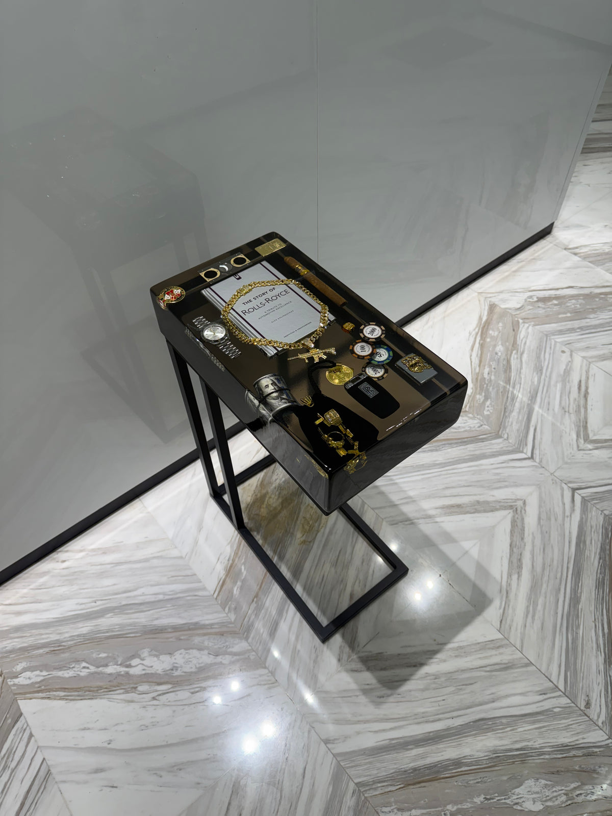 Rolls-Royce Inspired Luxury Display Table