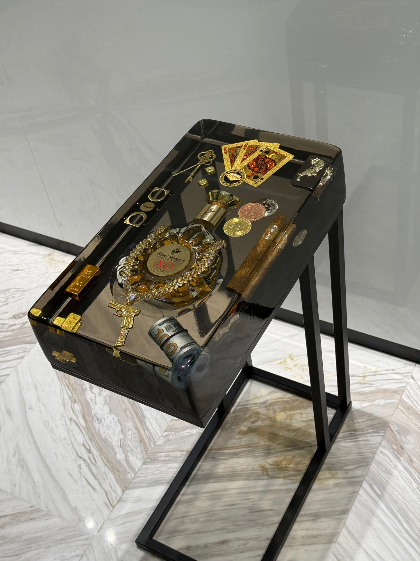 Remy Martin XO High Roller Edition Side Table – 1 of 1 -A Showcase of Prestige, Power & Pure Luxury
