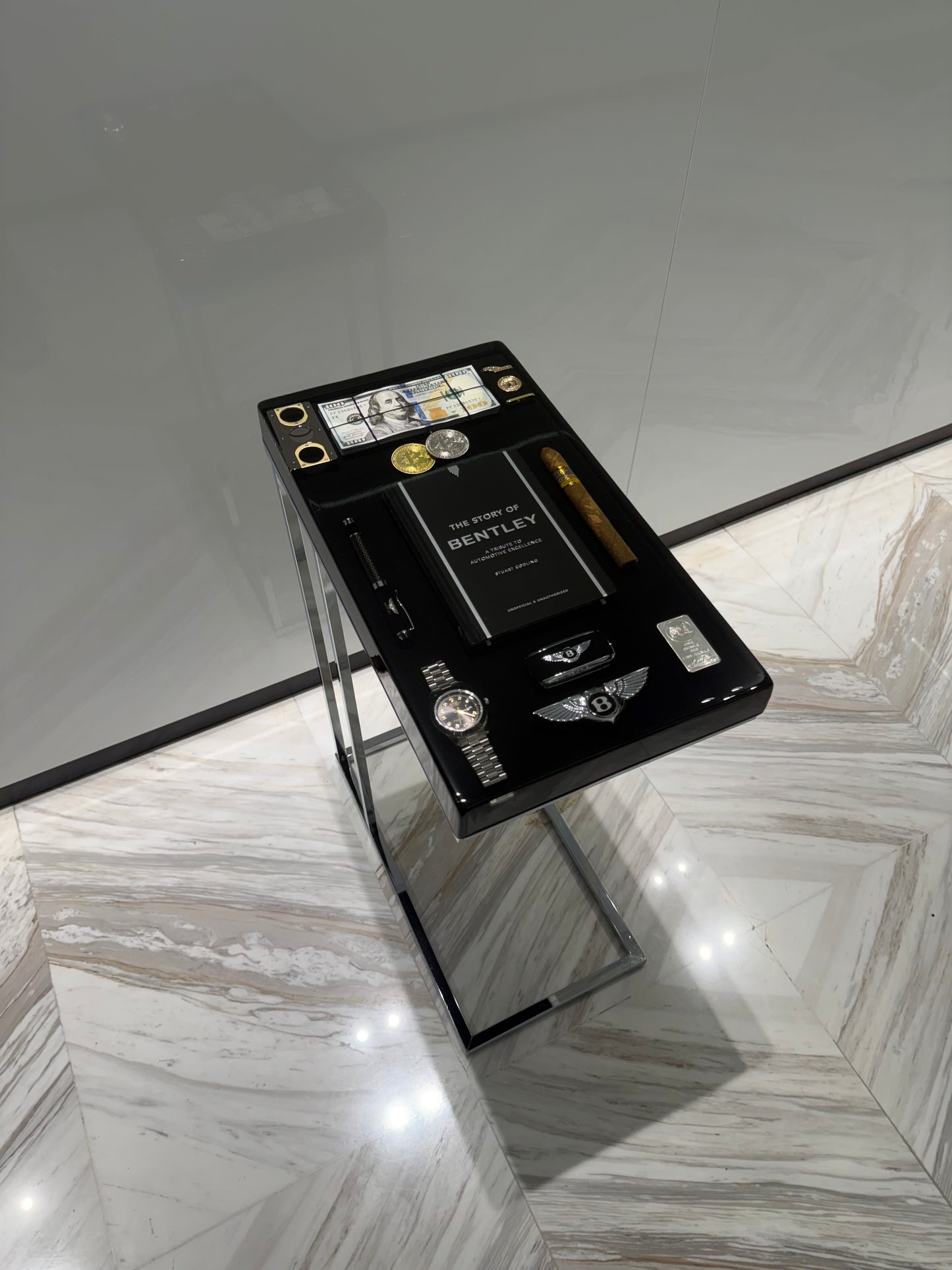 Luxury Automotive-Inspired Handmade Resin Side Table
