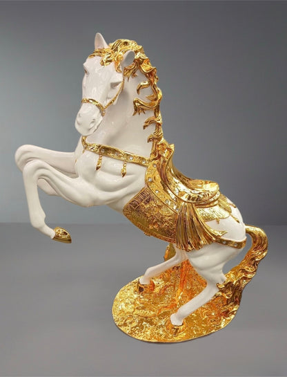 White & Gold Horse Sculpture – A Symbol of Power, Prestige, and Victory