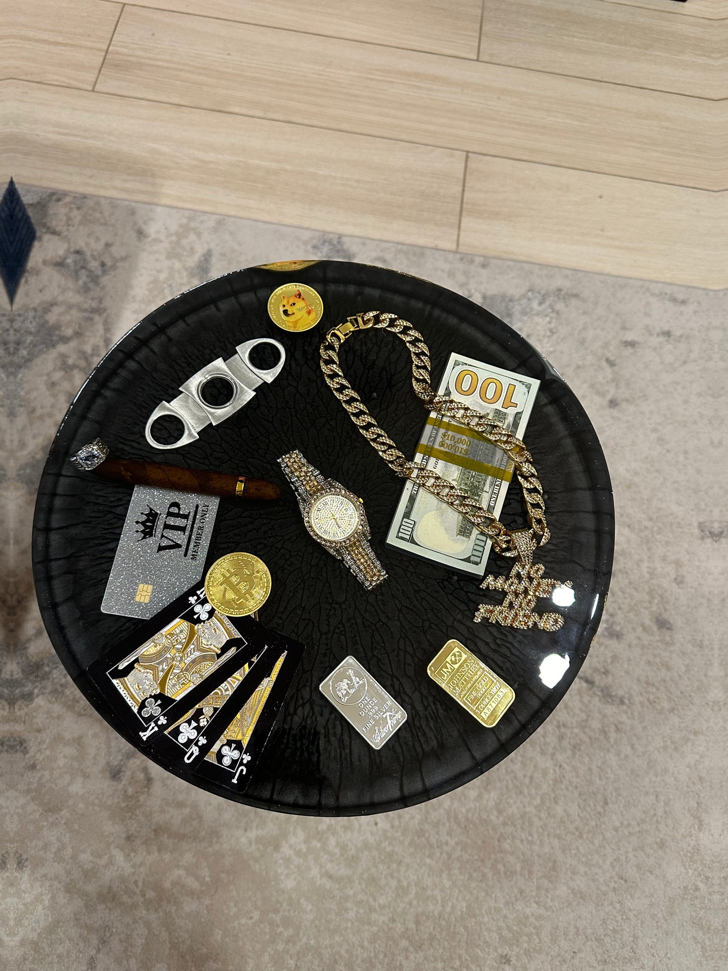 Dollar and Gold Side Table Black