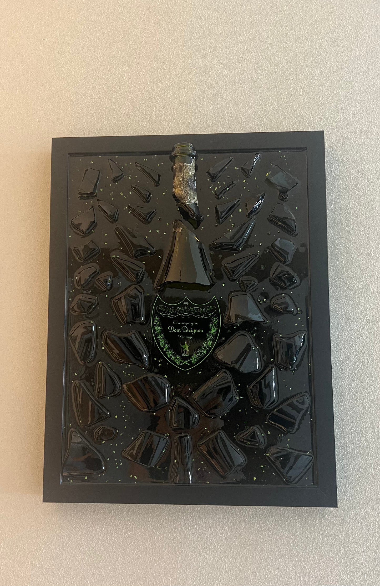 Dom Perignon Champagner zerbrochene Flasche Kunstrahmen