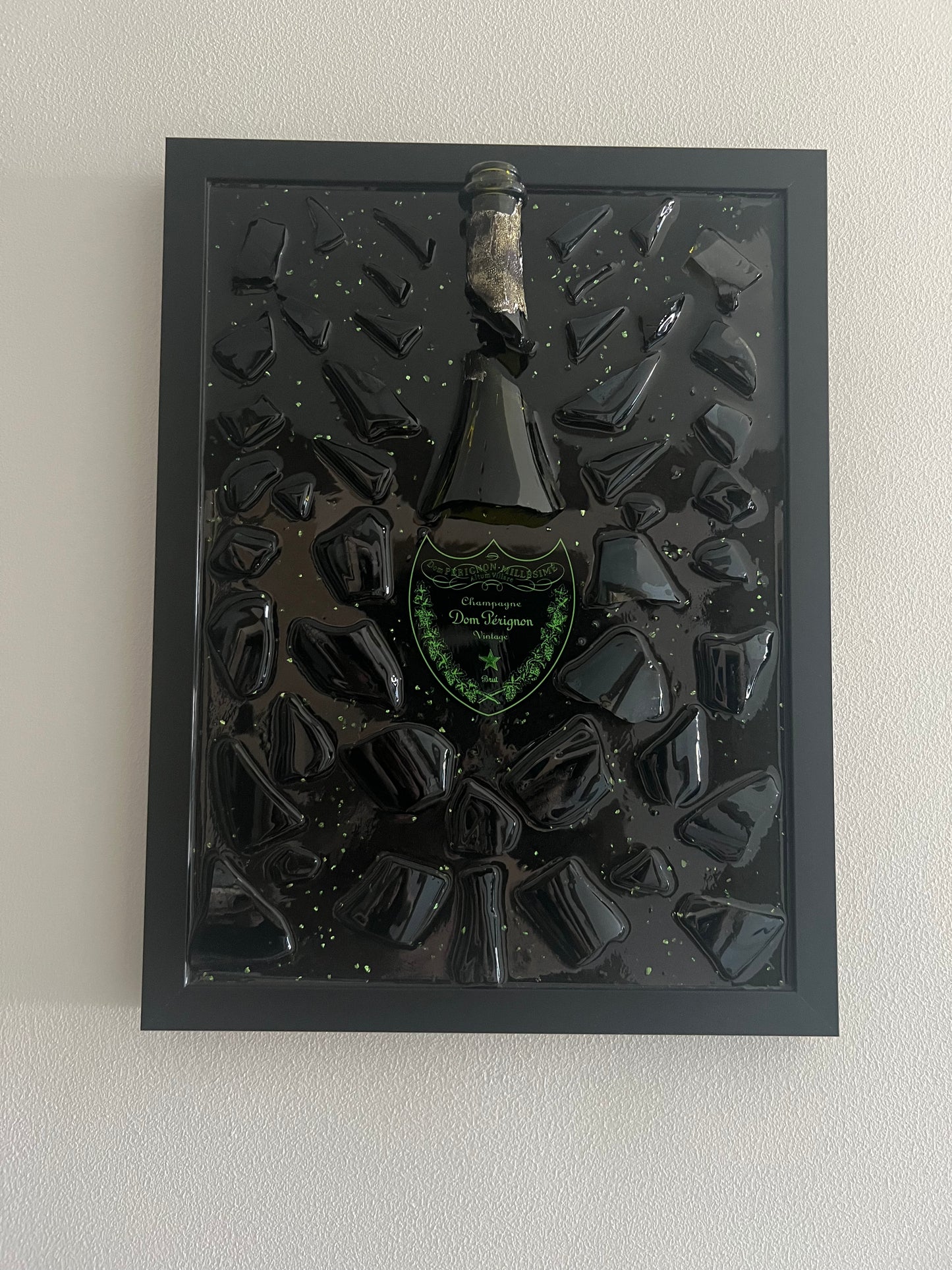 Dom Perignon Champagner zerbrochene Flasche Kunstrahmen